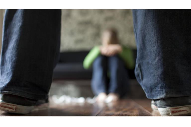 Baden-Württemberg verzeichnet 2025 weniger Straftaten – doch ausgerechnet bei Partnerschaftsgewalt zeigen die Zahlen nach oben (Symbolfoto).