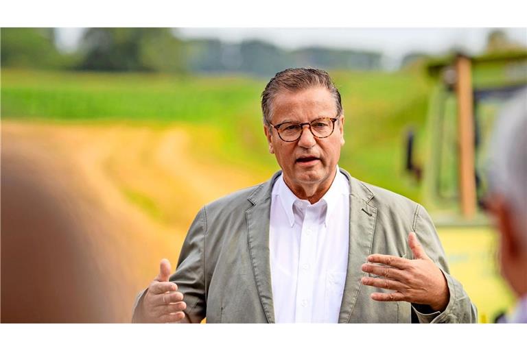 Baden-Württembergs Agrarminister Peter Hauk (CDU) warnt vor Saatgut-Päckchen, die nicht bestellt wurden. (Archivbild)
