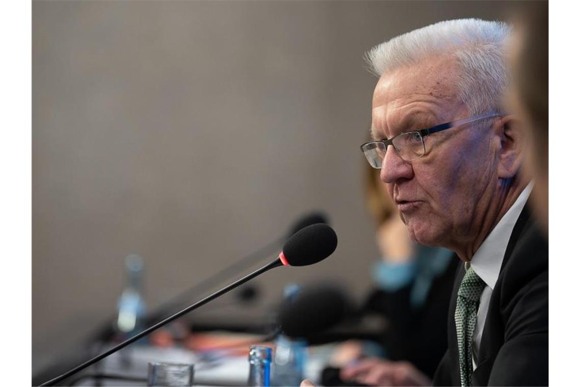 Kretschmann warnt wegen Corona vor akuter Gesundheitsnotlage Baden-Württembergs Ministerpräsident Kretschmann (Grüne). Foto: Sebastian Gollnow/dpa/Archivbild