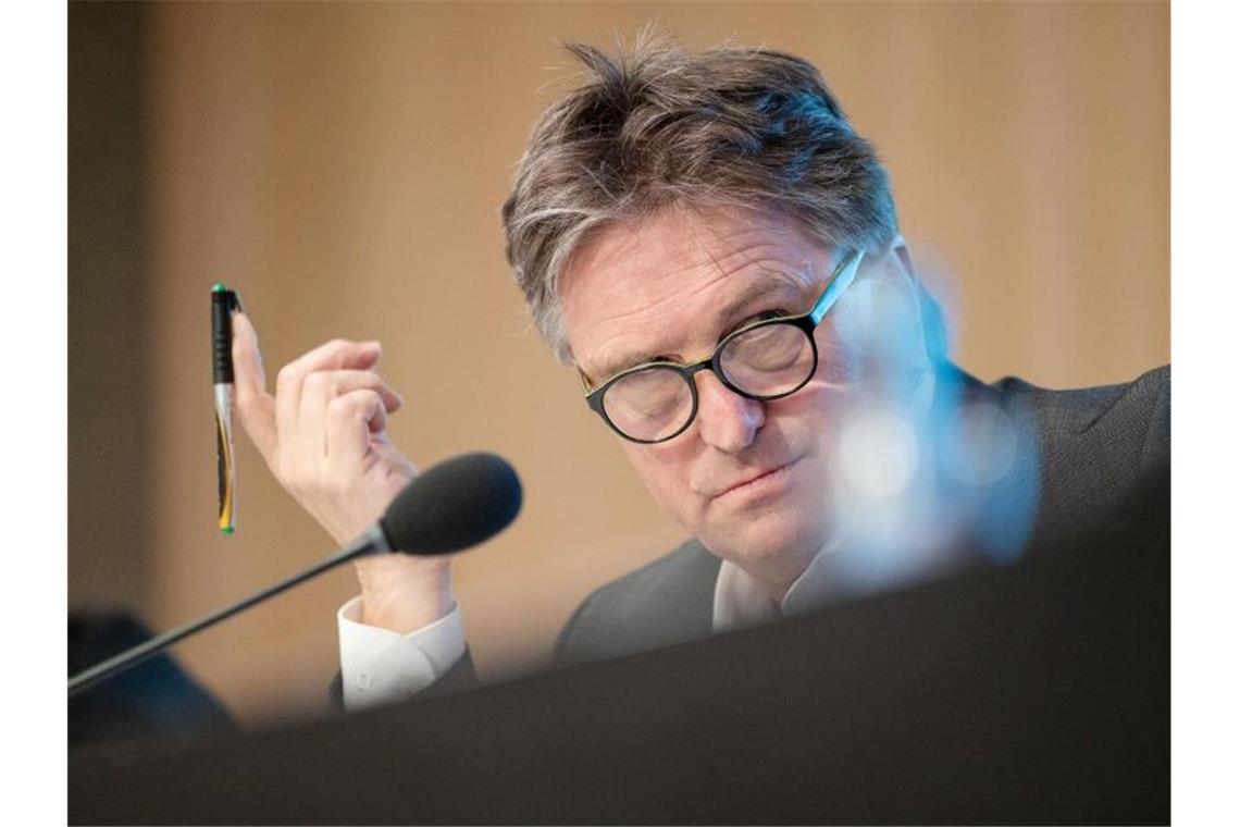 Weitere 400 000 Euro Soforthilfe des Landes für Obdachlose Baden-Württembergs Sozialminister Manfred „Manne“ Lucha. Foto: Marijan Murat/dpa/Archivbild