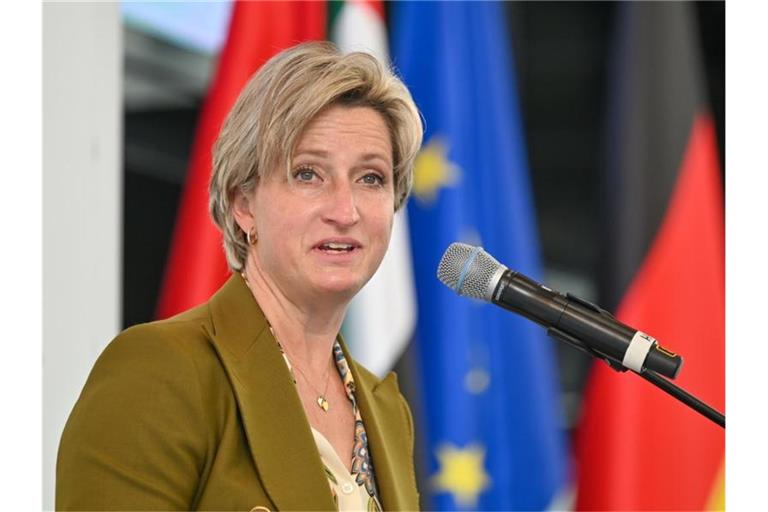 Baden-Württembergs Wirtschaftsministerin Nicole Hoffmeister-Kraut (CDU). Foto: Ryan Lim/dpa/Archivbild