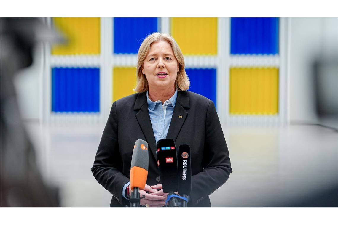 Kritik an Milliardenplan zur Rente - Bas legt nach Bärbel Bas (SPD) macht die Rente zum aktuellen Schwerpunktthema ihres Ministeriums.