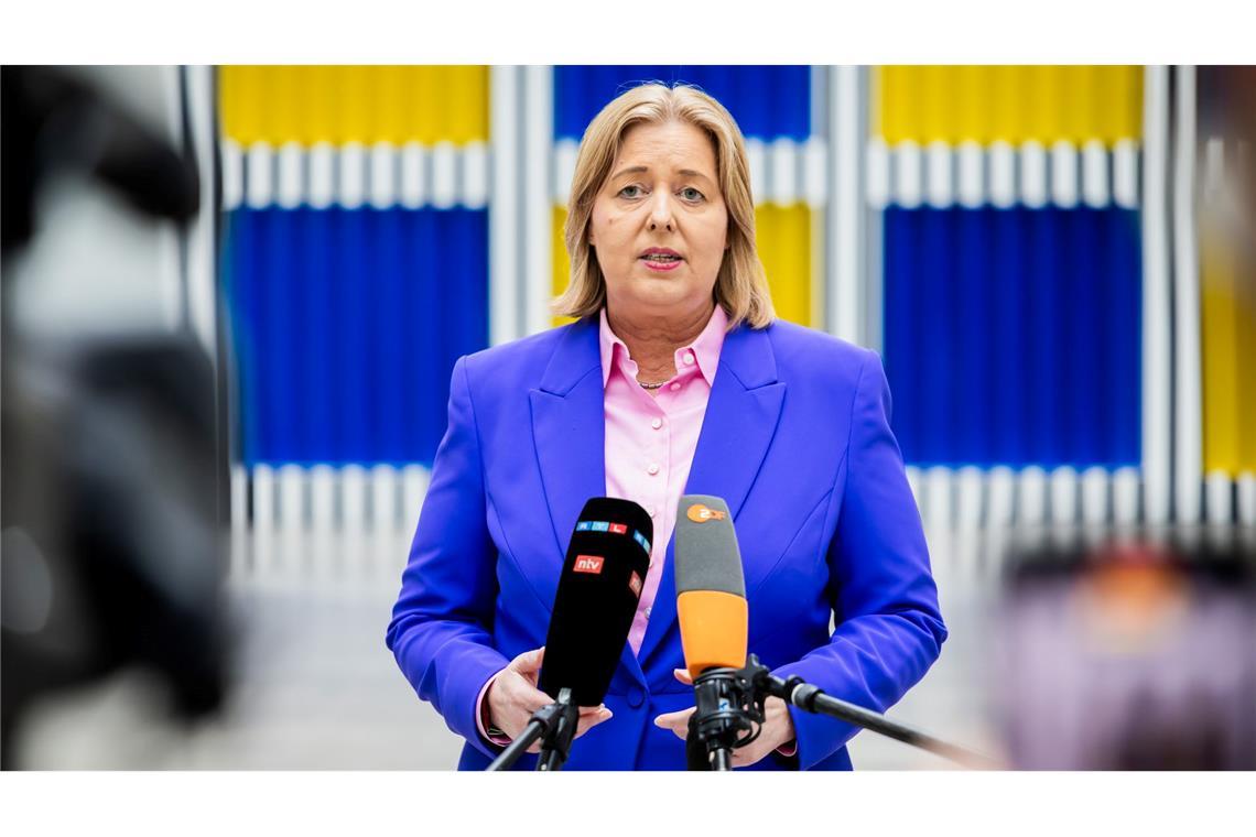 Tariftreue per Gesetz - Kritik an Entwurf von Bas Bärbel Bas will Bundesaufträge an Tarifbindung der Firmen knüpfen. (Archivfoto)