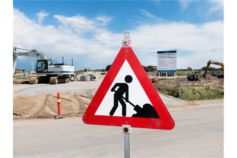 Bagger stehen bereit: Der geplante Ostssetunnel ist eines der größten Verkehrsvorhaben in Europa. Foto: picture alliance / dpa