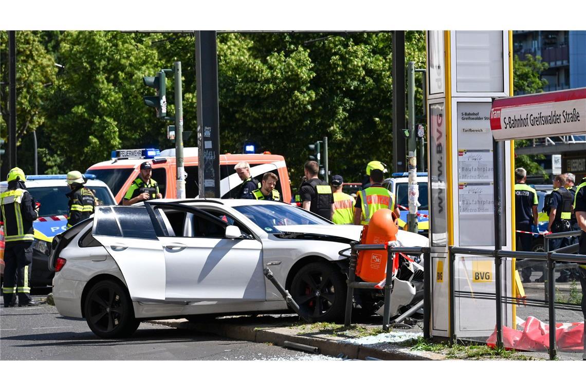 Bahnhaltestelle in Prenzlauer Berg: Ein Mensch ist bei einem Unfall in Berlin ums Leben gekommen.