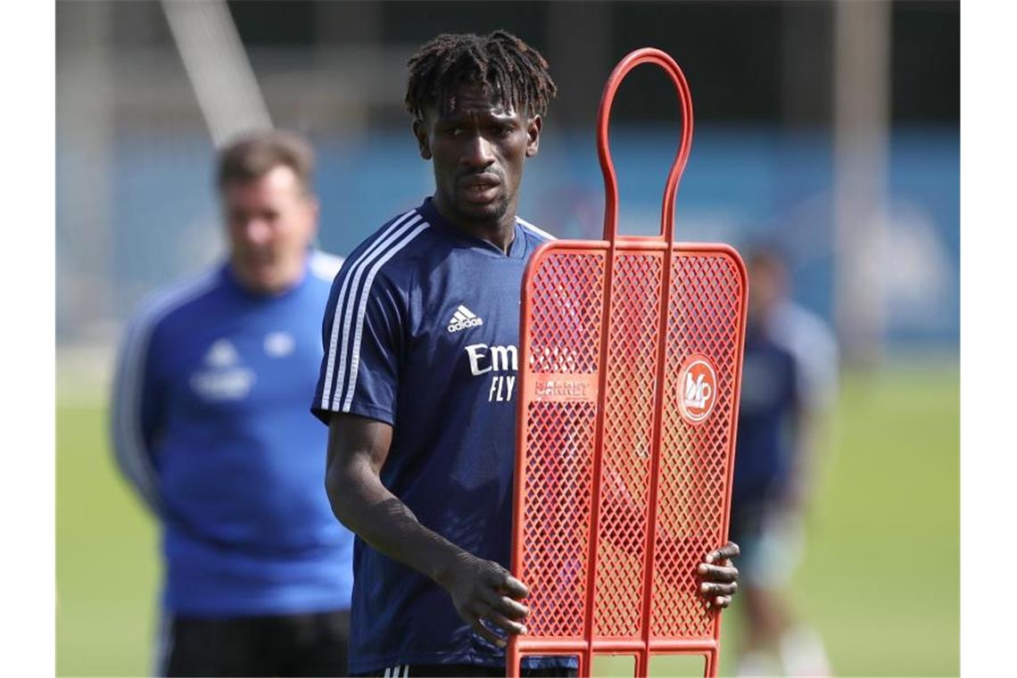 Behörden entlasten HSV-Profi Jatta: Reisepass echt Bakery Jatta beim HSV-Training. Foto: Christian Charisius