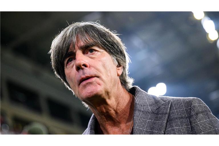 Bald wieder im Stadion an der Seitenlinie? Joachim Löw reagiert auf ein Gerücht. (Archivbild)