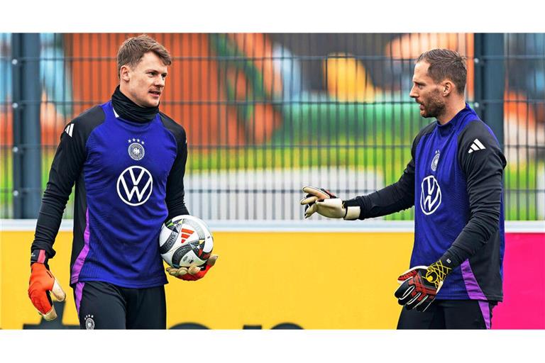 Ballübergabe an die neue Nummer eins der Nationalelf: VfB-Torwart Ale