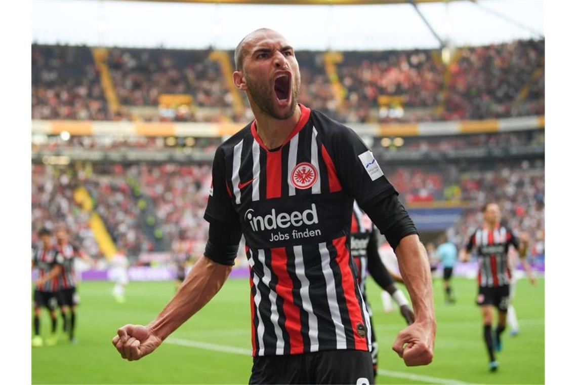 Bas Dost brauchte keine 15 Minuten, um das erste Mal im Eintracht-Trikot zu treffen. Foto: Arne Dedert