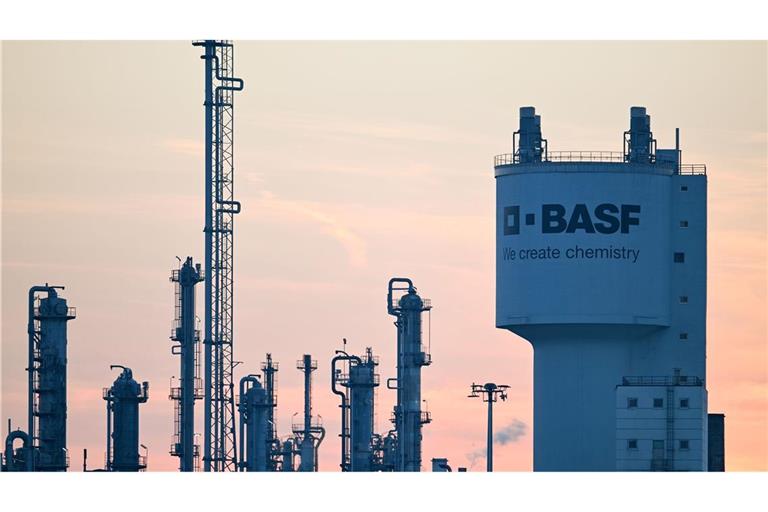 BASF kappt Prognose (Archivbild).