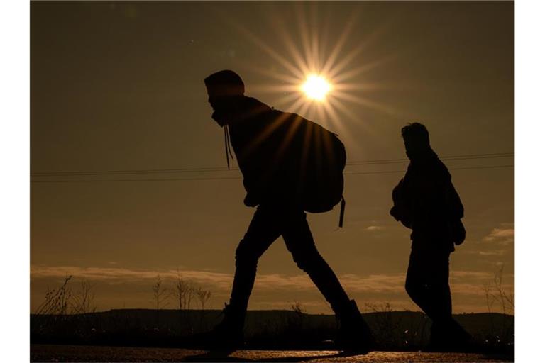 Basierend auf Zeugenaussagen geht Amnesty davon aus, dass im Grenzgebiet zwischen Griechenland und der Türkei allein zwischen Juni und Dezember 2020 mindestens 1000 Migranten von „rechtswidrigen Operationen“ betroffen waren. Foto: Mohssen Assanimoghaddam/dpa