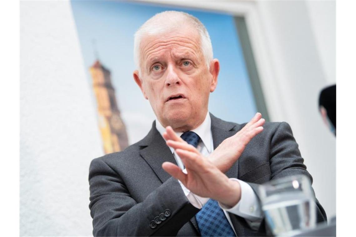 Stuttgarter OB Kuhn tritt überraschend nicht wieder an Basta! Fritz Kuhn (Bündnis 90/Die Grünen), Oberbürgermeister von Stuttgart, tritt nicht mehr zur Oberbürgermeister-Wahl im Herbst an. Foto: Tom Weller/dpa
