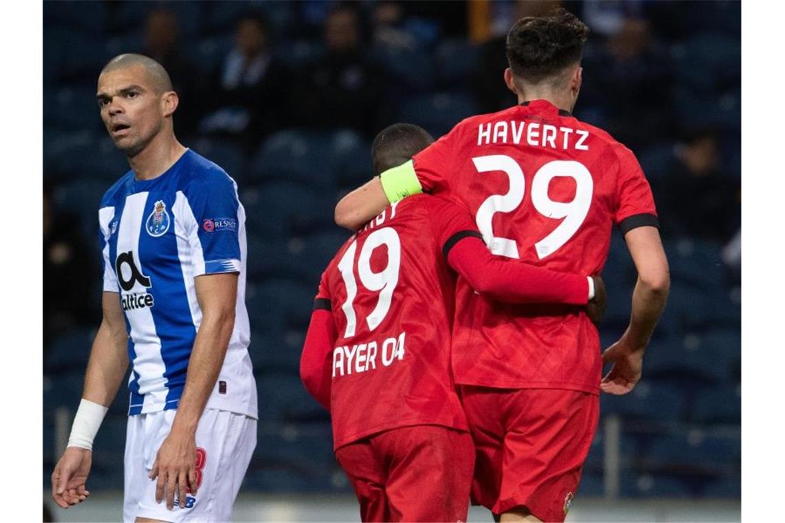 Bayer Leverkusen trifft im Europa-League-Achtelfinale auf die Glasgow Rangers. Foto: Federico Gambarini/dpa