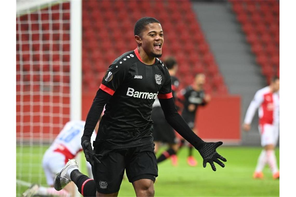 Auf dem Weg zum Titel? Leverkusens Reservoir groß wie nie Bayer Leverkusens Leon Bailey jubelt nach seinem Tor zum 1:0. Foto: Ina Fassbender/AFP/Pool/dpa