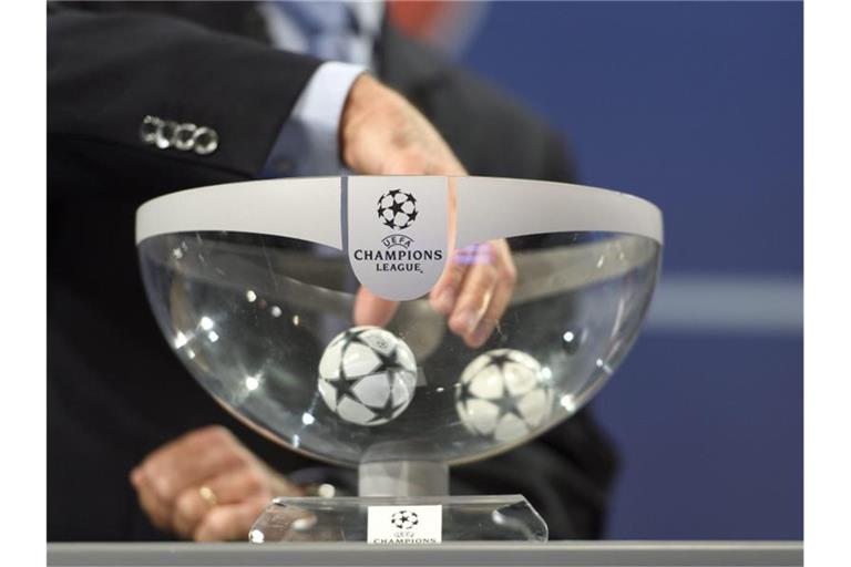 Bayern München, Borussia Dortmund, RB Leipzig und Borussia Mönchengladbach warten auf ihre Achtelfinal-Gegner. Foto: Martial Trezzini/KEYSTONE/dpa
