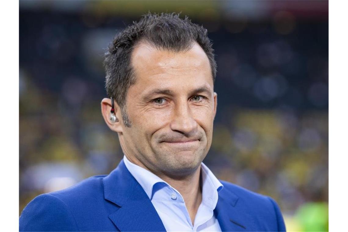 Bayern-Sportdirektor Hasan Salihamidzic will auf dem Transfermarkt Ruhe bewahren. Foto: Guido Kirchner