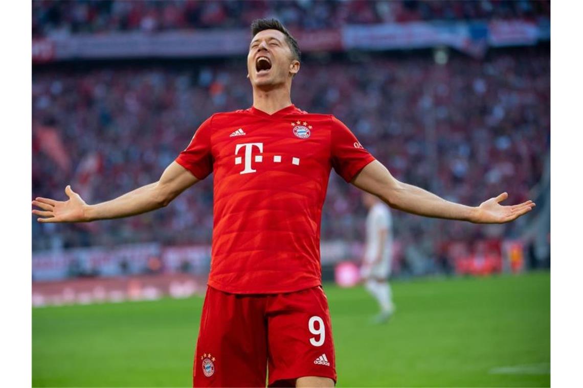 Bayern-Stürmer Robert Lewandowski ist Europas Fußballer des Jahres. Foto: Sven Hoppe/dpa