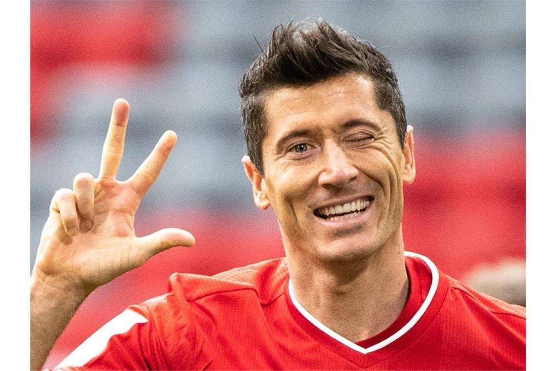 Bayern-Stürmer Robert Lewandowski könnte Weltfußballer werden. Foto: Matthias Balk/dpa