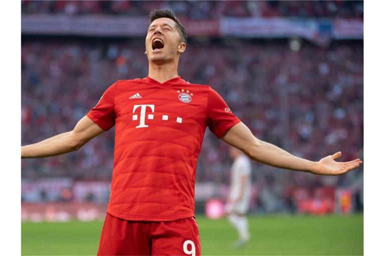 Bayern-Stürmer Robert Lewandowski stellte einen Bundesliga-Rekord auf. Foto: Sven Hoppe/dpa