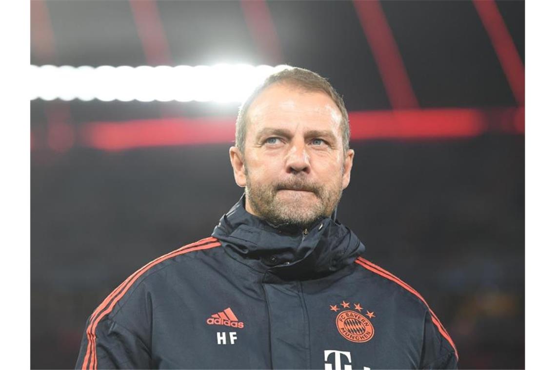 Bayern-Trainer Hansi Flick sieht im Spiel in Freiburg eine schwere Aufgabe. Foto: Matthias Balk/dpa