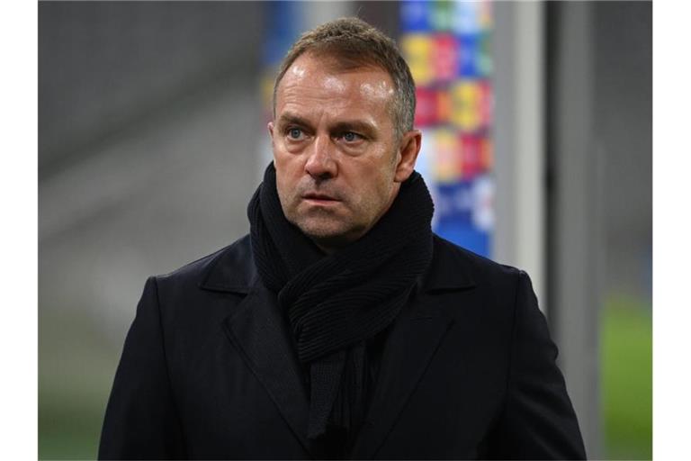Bayern-Trainer Hansi Flick wünscht sich von seinem Team weniger Fehler. Foto: Sven Hoppe/dpa