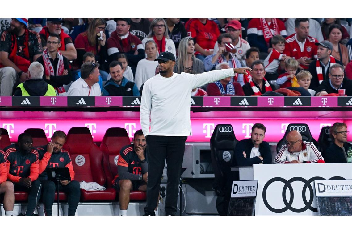 Kaiserliche Bayern nach HSV-Watschn bereit für Chelsea Bayern-Trainer Vincent Kompany erlebte beim Wiedersehen mit seinem Ex-Club HSV einen entspannten Abend am Spielfeldrand.