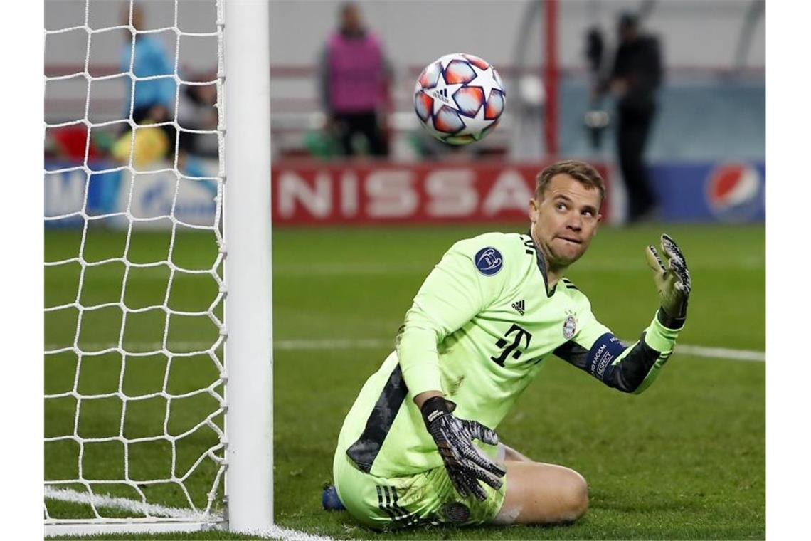 Bayerns Kraftzentrum: Kimmich löst seine Bringschuld ein Bayerns Manuel Neuer lobt den Glauben der Mannschaft an sich selbst. Foto: Maxim Shemetov/Reuters Pool/dpa