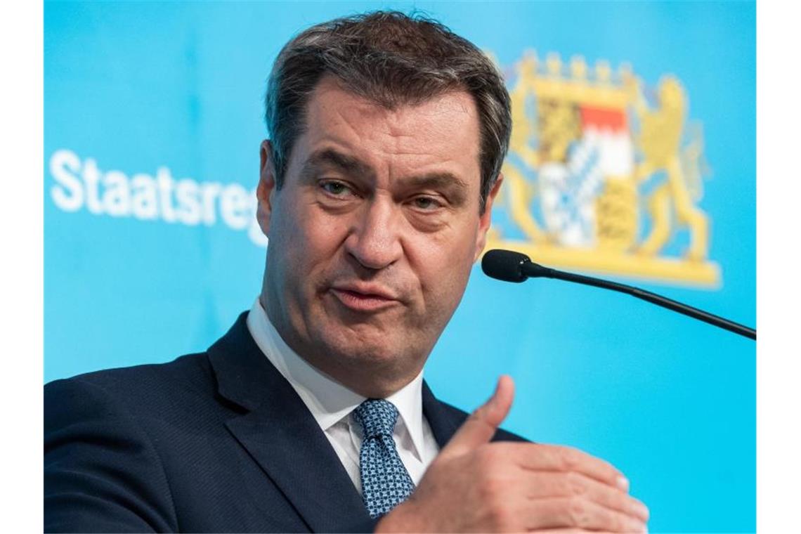 Söder: Mein Platz ist immer in Bayern Bayerns Ministerpräsident Markus Söder sieht seinen Platz in München. Foto: Peter Kneffel/dpa