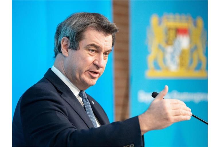 Bayerns Ministerpräsident Markus Söder sprach sich gegen eine vorzeitige Impfung von Profisportlern aus. Foto: Matthias Balk/dpa