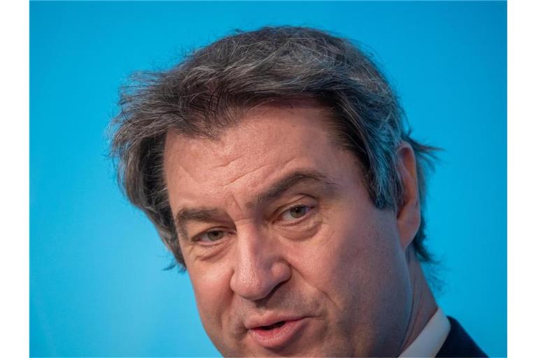 Bayerns Ministerpräsident Markus Söder warnt vor einer Rücknahme der Lockerungen. Foto: Peter Kneffel/dpa