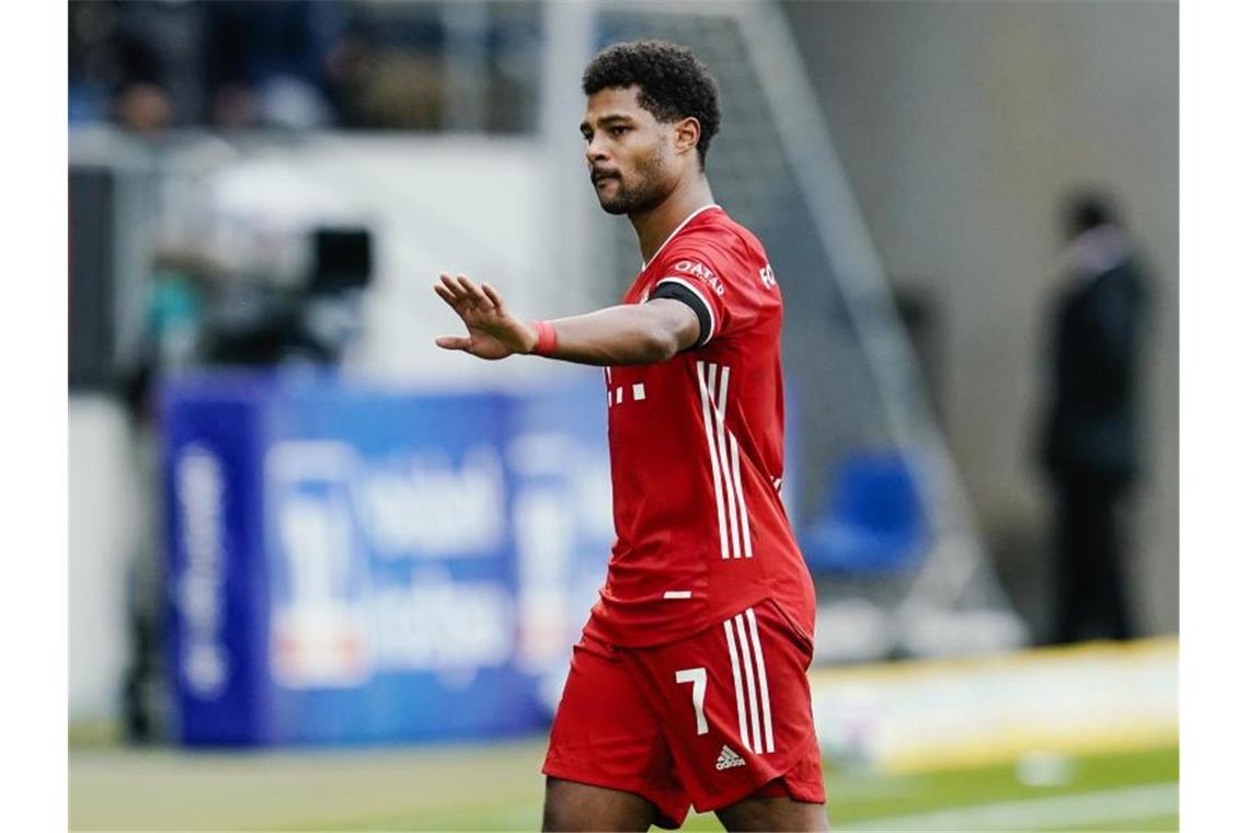 Bayerns Serge Gnabry wurde positiv auf das Coronavirus getestet. Foto: Uwe Anspach/dpa