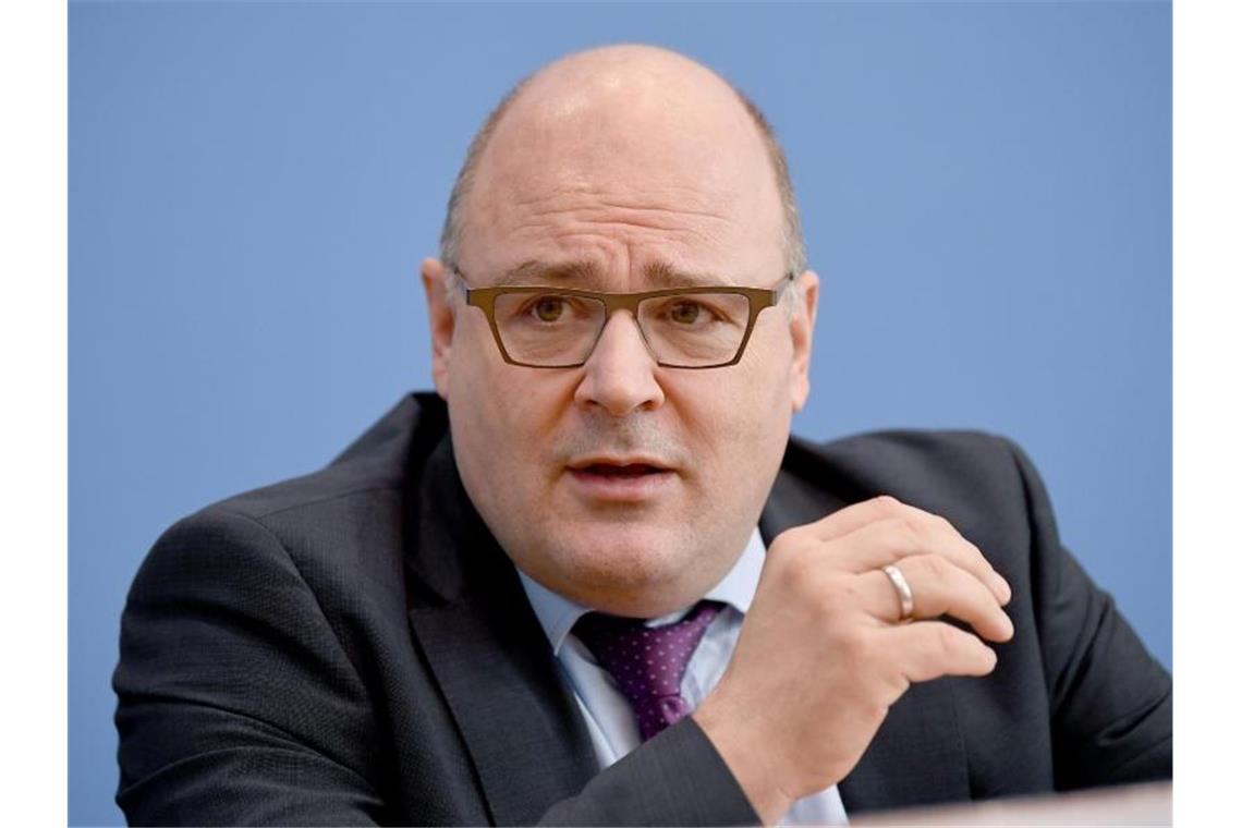 Arbeitgeber fordern Ampel zu Korrektur bei Mindestlohn auf BDA-Hauptgeschäftsführer Steffen Kampeter fordert ein späteres Inkrafttreten der geplanten Mindestlohnerhöhung, Übergangsfristen sowie Respekt vor bestehenden Tarifverträgen. Foto: Britta Pedersen/dpa-Zentralbid/dpa