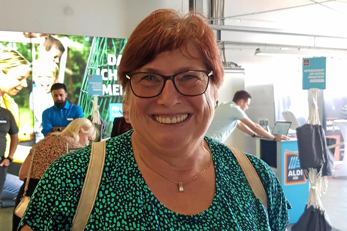Maimarkt in Aspach: „Beeindruckt vom Zusammenhalt im Dorf“ Beate Schwarz