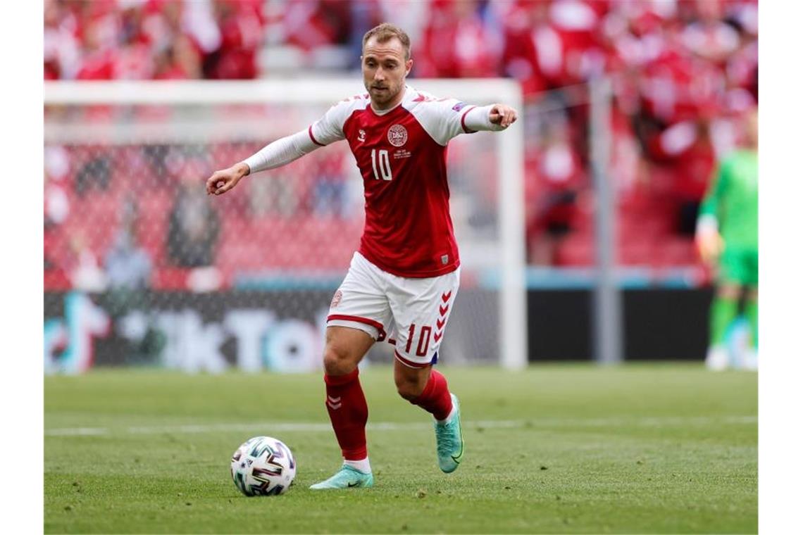 Eriksen-Zustand weiter stabil - Grüße an Mannschaftskollegen Befindet sich nach seinem Zusammenbruch in einem stabilen Zustand: Dänemarks Christian Eriksen. Foto: Wolfgang Rattay/POOL REUTERS/AP/dpa