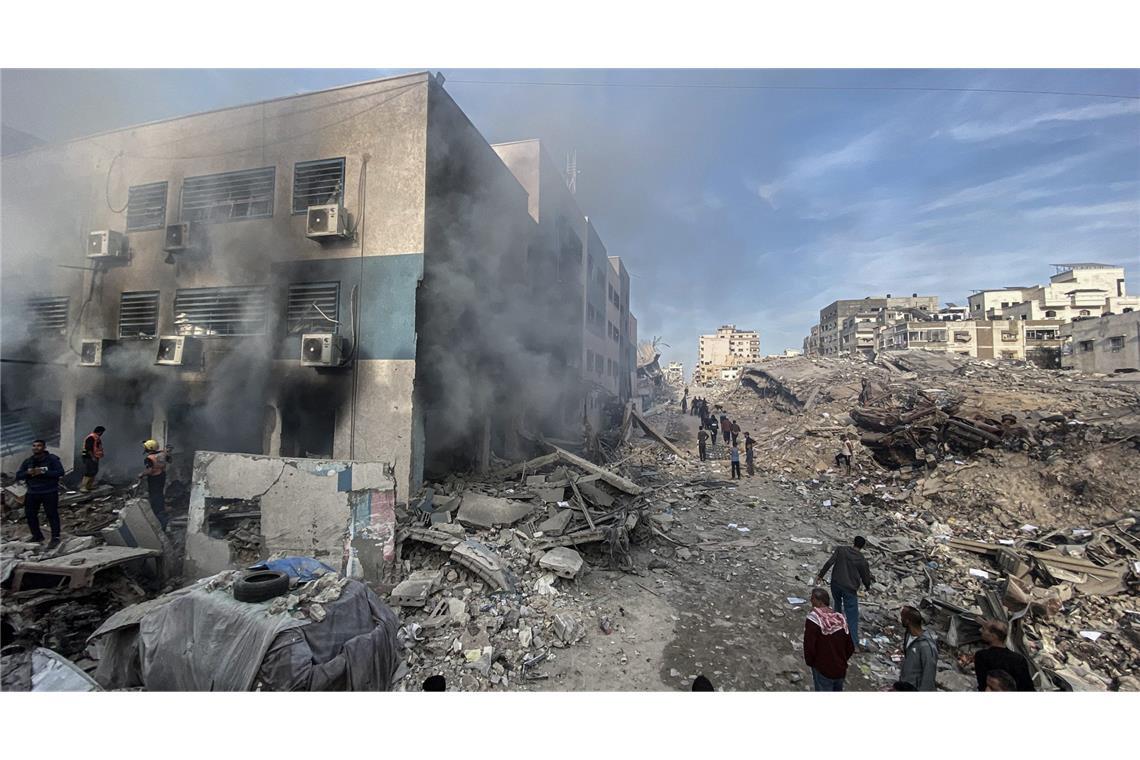 Netanjahu warnt Einwohner der Stadt Gaza: „verschwinden Sie" Bei Angriffen der israelischen Armee im Gazastreifen sind nach Angaben des von der islamistischen Hamas kontrollierten Gesundheitsministeriums mindestens zehn Menschen getötet worden. (Archivbild)