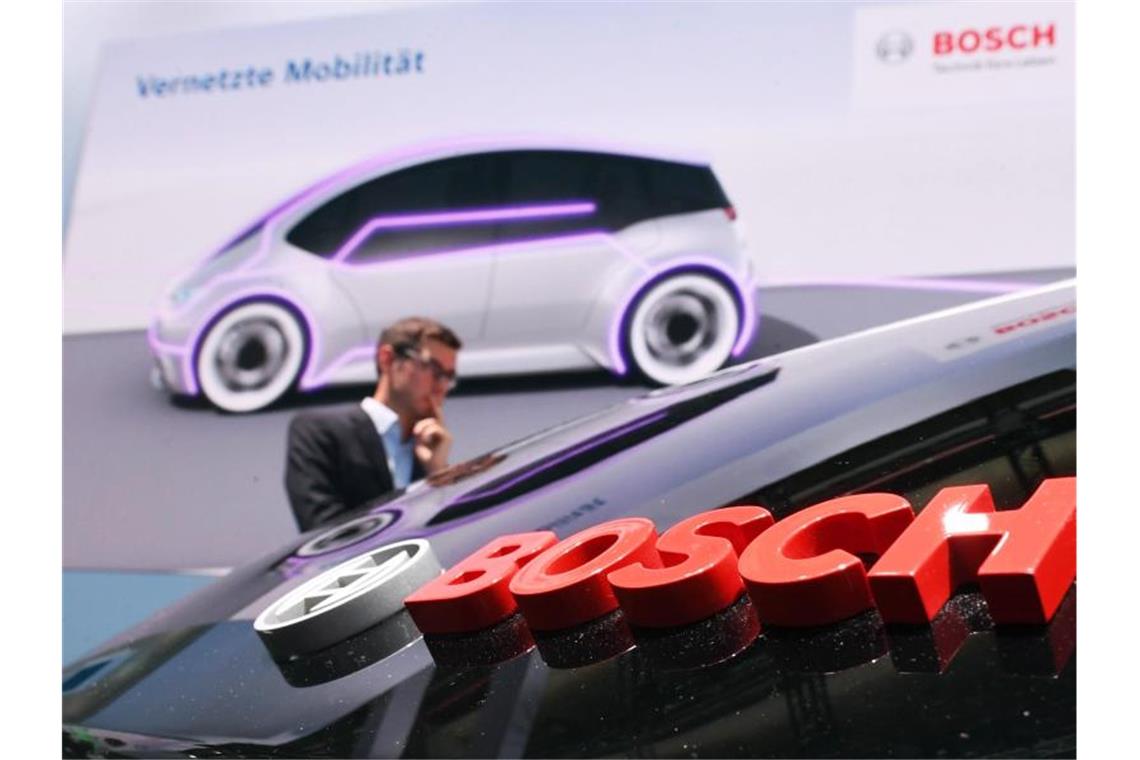 Bei Bosch seien Stellenkürzungen praktisch unausweichlich, sagt der Vorsitzende der Geschäftsführung, Volkmar Denner. Foto: Uli Deck