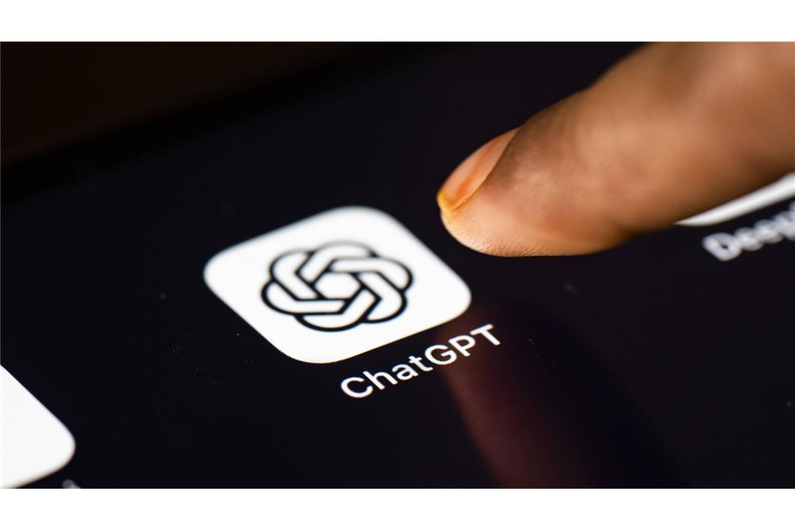 ChatGPT kämpft mit Ausfällen: Nutzer weltweit betroffen Bei ChatGPT gibt es am Dienstag offenbar massive Probleme.