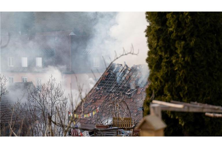 Bei dem Brand wurden sieben Personen verletzt.