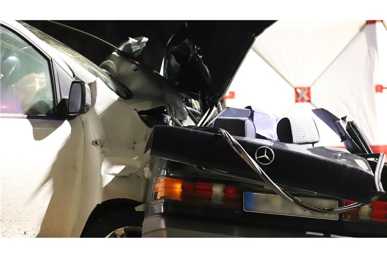 Bei dem Unfall kamen drei Menschen ums Leben.