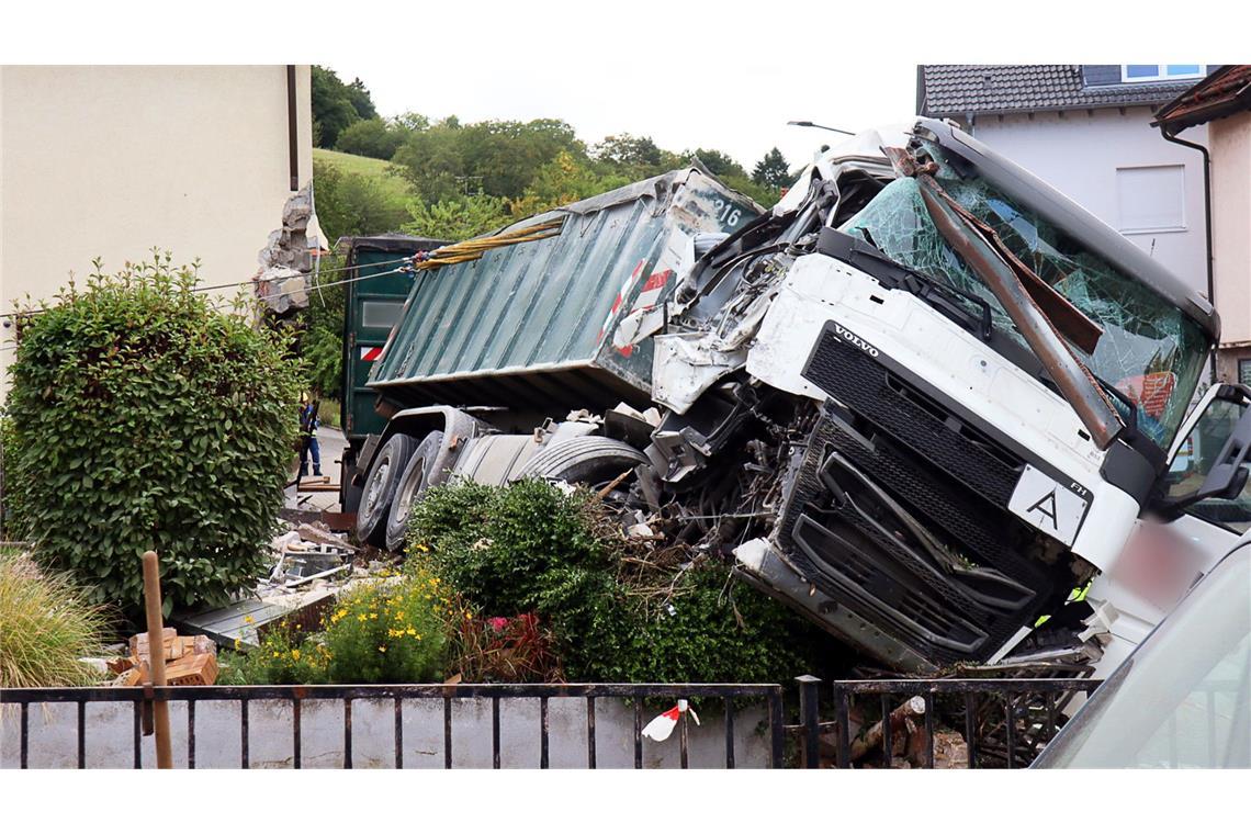 Bei dem Unfall wurde auch ein Kind verletzt.