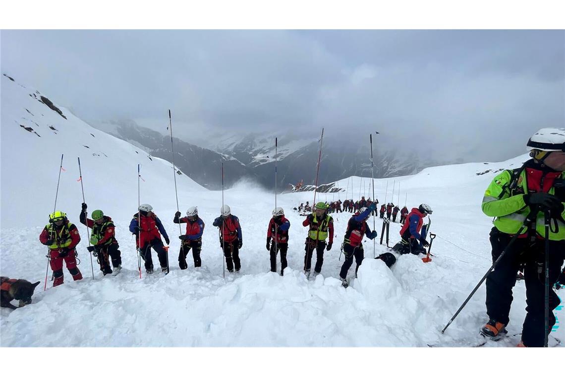 Bei dem Unglück starben vier Tourengeher, die an einem Steilhang unterwegs waren.