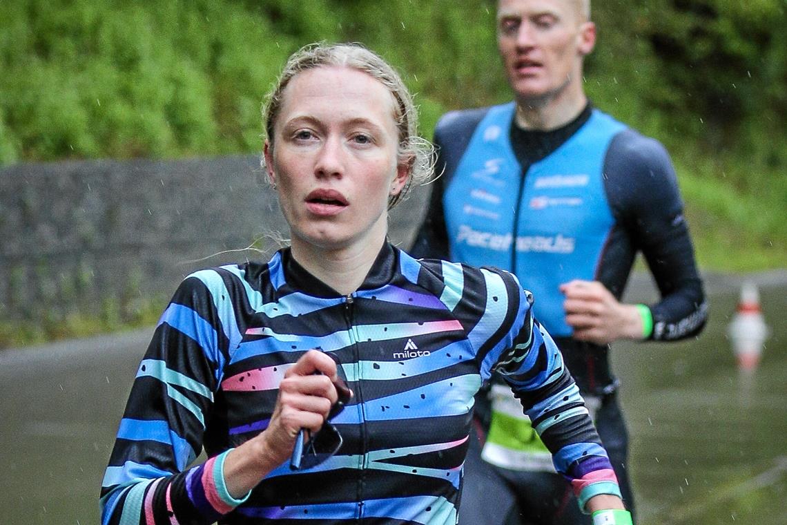Die Vorjahressieger landen diesmal auf Rang zwei Bei den Frauen von keiner Kontrahentin zu stoppen: Valerie Moser. Fotos: A. Becher
