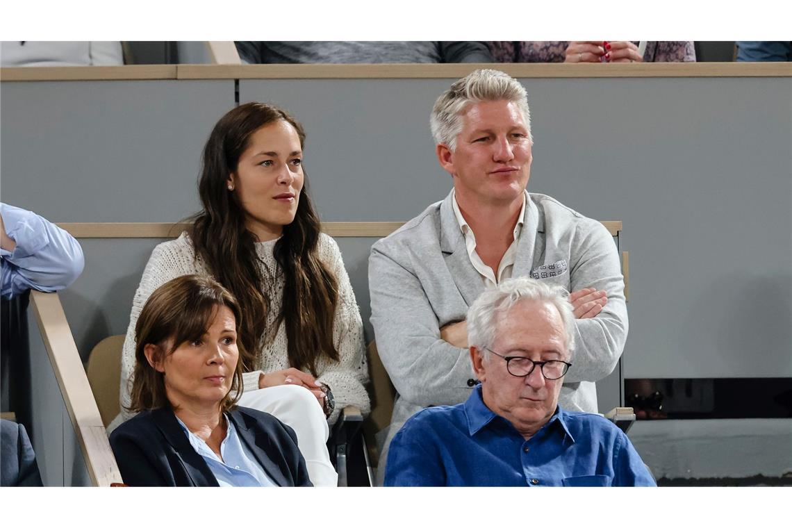 Bei den French Open feierte Ana Ivanović einen ihrer größten Erfolge - 2022 sitzt sie hier mit ihrem Mann im Publikum.
