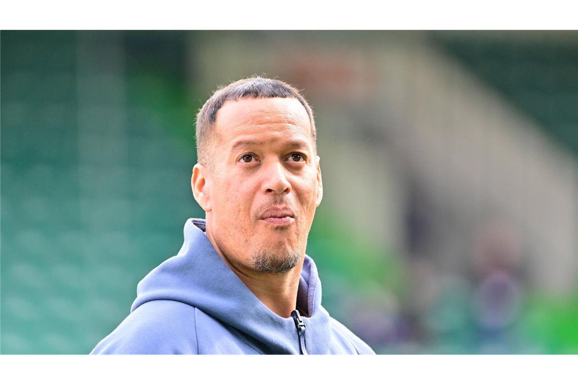 Bei den Knappen ist er immer noch unter Vertrag, hat aber für den Afrika-Cup um eine Freistellung gebeten.