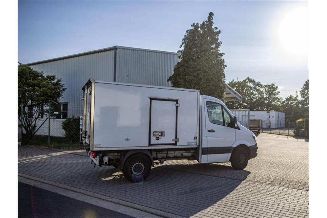 Kleintransporter leiden unter Paketboom Bei den Lieferwagen und Kleintransportern bis 3,5 Tonnen Gesamtgewicht ist die Mängelquote mit 20,3 Prozent besonders hoch. Foto: Christoph Reichwein/dpa