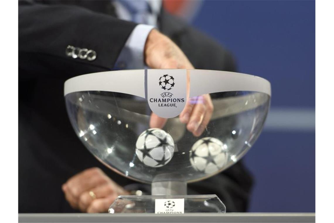 Königsklassen-Trio drohen schwere Lose Bei der Auslosung des Achtelfinales drohen den drei deutschen Königsklassen-Startern in Nyon echte Hammerlose. Foto: Martial Trezzini/KEYSTONE/dpa