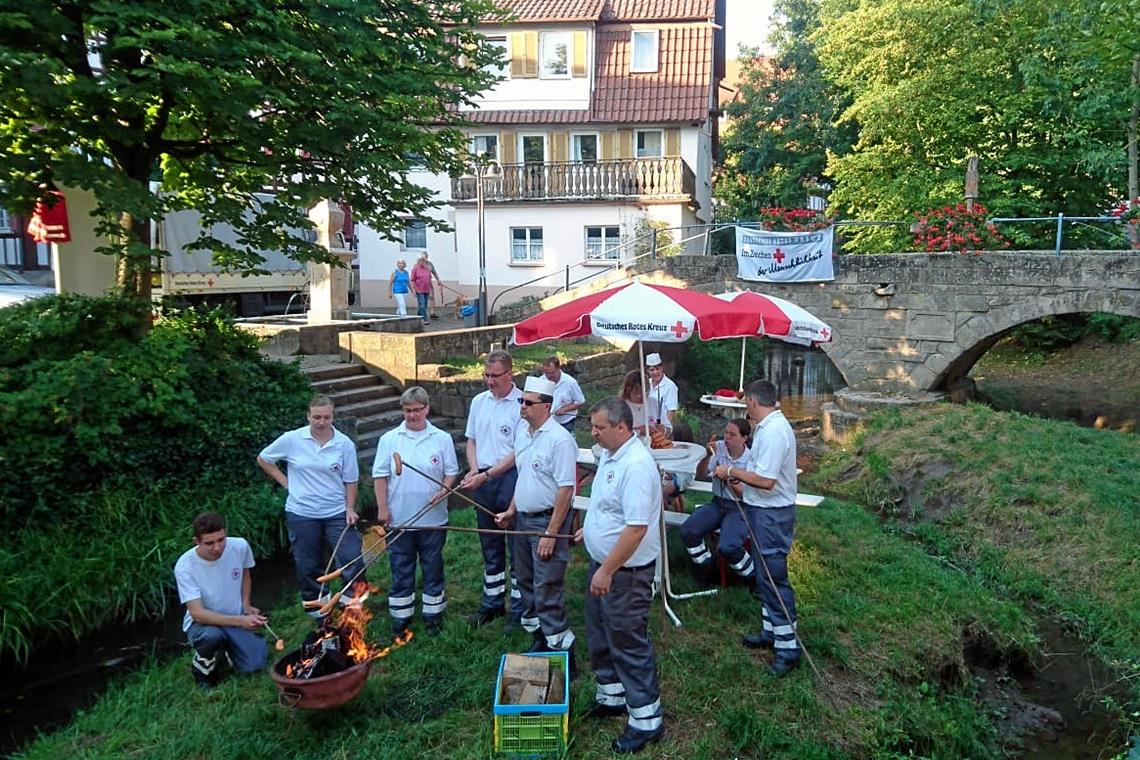 151 Jahre DRK-Ortsverein Weissacher Tal Bei der Bachgrillchallenge 2019: Die Kameradschaft wird im Verein großgeschrieben.