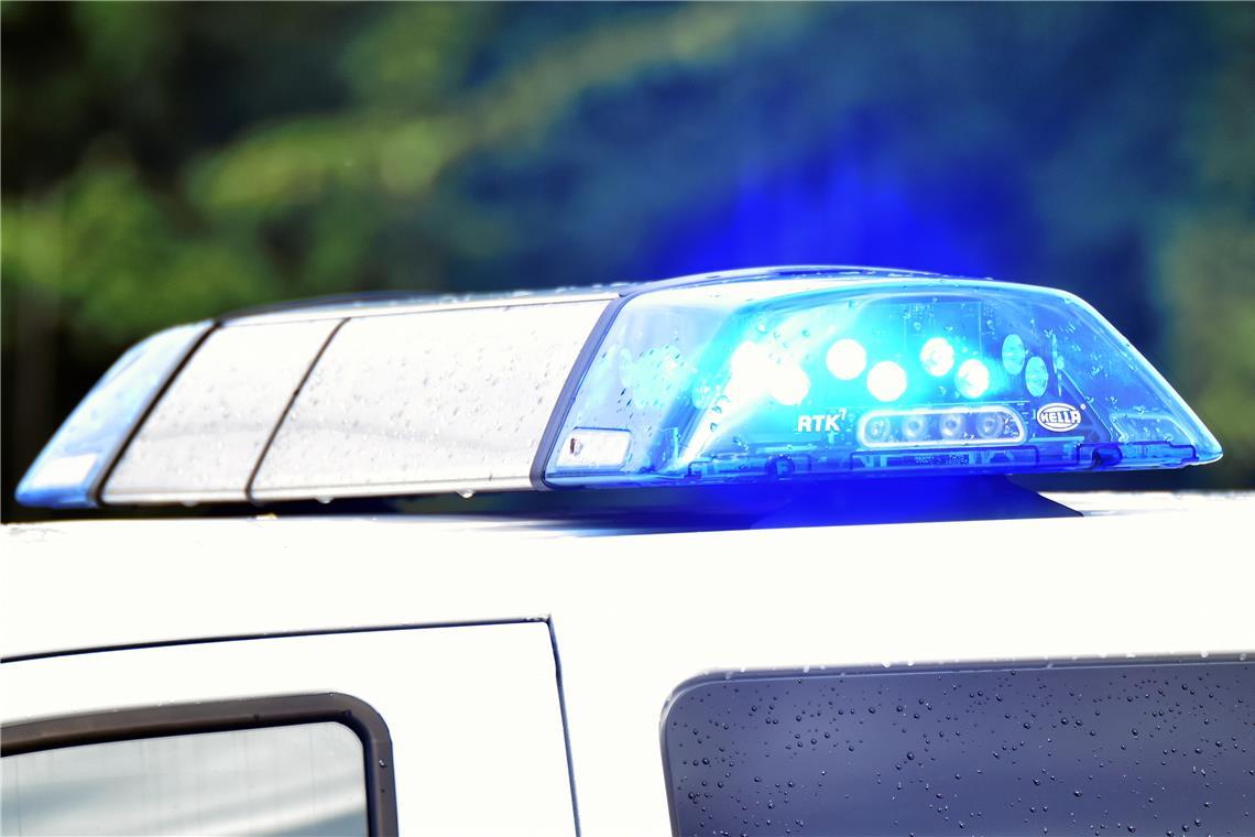 10.000 Euro Schaden nach Kollision auf der B14 Bei der Kollision wurden beide Autos, die am Unfall beteiligt waren, beschädigt. Symbolfoto: Tobias Sellmaier