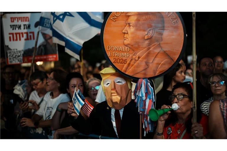 Bei der Kundgebung in Tel Aviv waren "Danke Trump"-Sprechchöre zu hören.