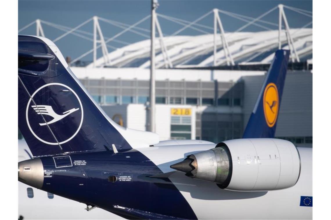 Bei der Lufthansa soll die Anzahl der Führungskräftestellen konzernweit um 20 Prozent reduziert werden. Foto: Sven Hoppe/dpa